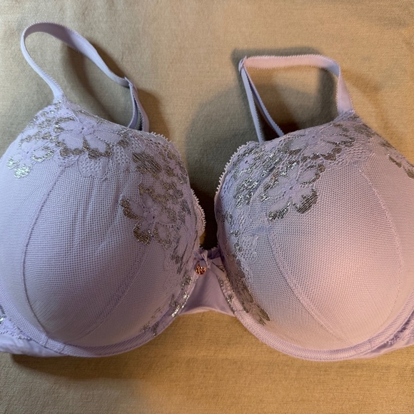 Victoria's Secret Other - Victoria Secret bra - 34G